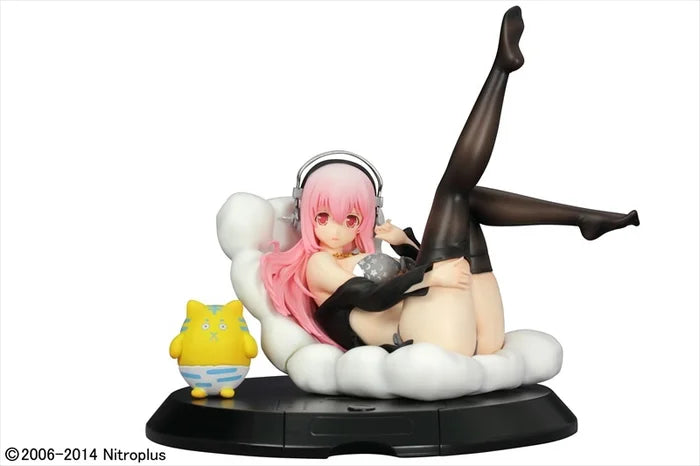 Griffon Enterprises 1/7 Nitro Super Sonico Bikini & Sofa Black ver Pvc Figure