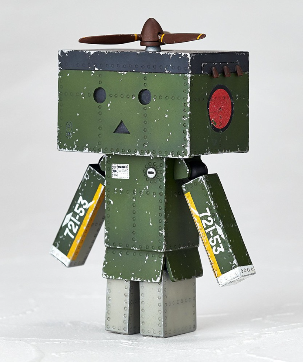 Kaiyodo Revoltech Yotsuba Danboard Danbo Mini Zero Fighter Type 52 ver Action Figure