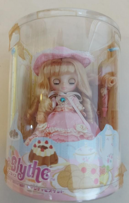Takara Petite Blythe PBL-73 Dainty Biscuit Action Figure