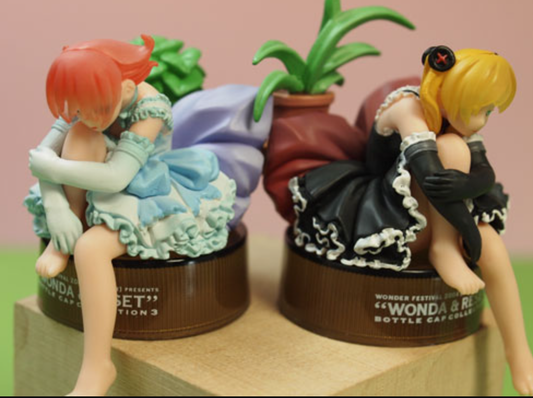 Wonder Festival WF 2002 Winter Wonda Reset Bottle Drink Cap 2 Figure Set