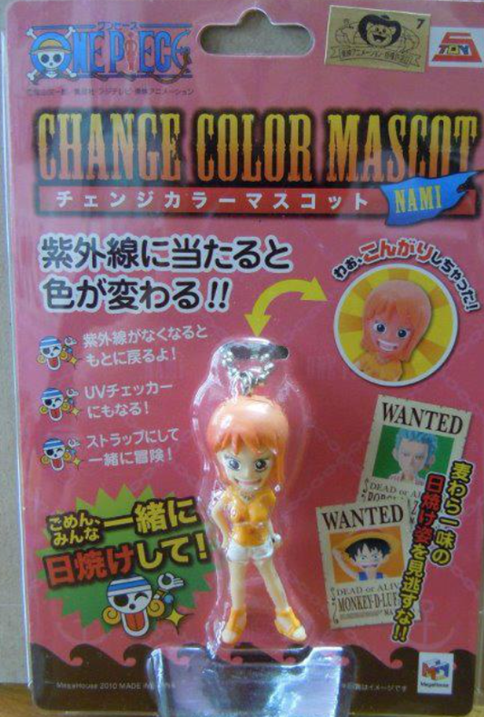 Megahouse 2010 One Piece Change Color Mascot Nami ver Trading Figure