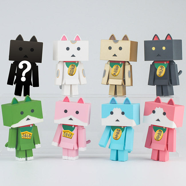 Sentinel Toys Yotsuba Cat in Danboard Danbo Nyanboard Mini 2017 ver 7+1 Secret 8 Action Figure