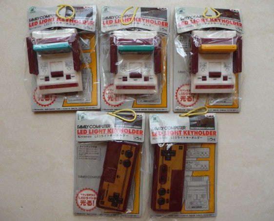 Banpresto Nintendo Family Computer Led Light Key Chain Holder 5 Figure Set - Lavits Figure