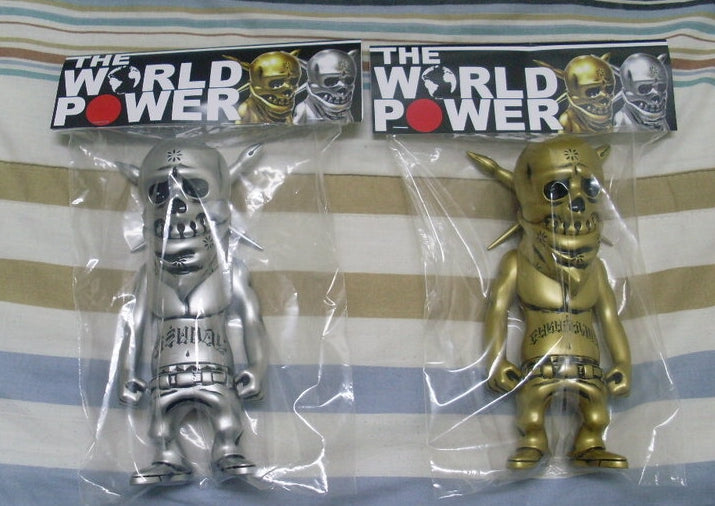 Secret Base 2011 Usugrow Rebel Ink The World Power Gold & Silver 7" Vinyl Figure Set