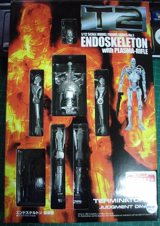 Skynet 1/12 Terminator 2 Judgment Day No 1 Endoskeleton with Plasma Rifle Action Figure