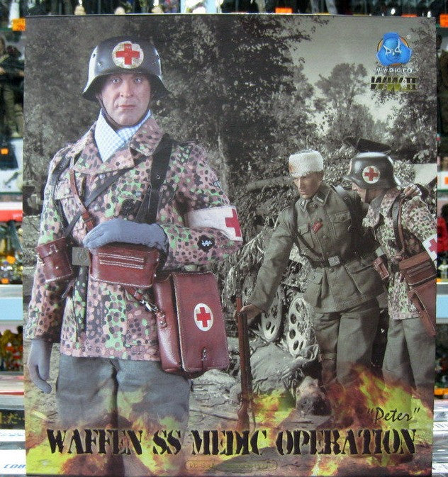 DID 1/6 12" WWII Waffen SS Medic Operation Peter Action Figure - Lavits Figure
- 1