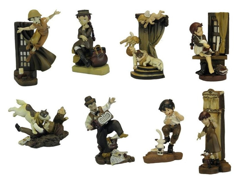 Kaiyodo Movic K&M World Of Masterpiece Theater Series Anne of Green Gables 8 Monochrome + 8 Crystal 16 Figure Set - Lavits Figure
- 2