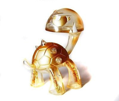 Wonderwall Joe Ledbetter Gamerita Gold Edition KFGU Kaiju For Grown Ups Figure - Lavits Figure
- 1