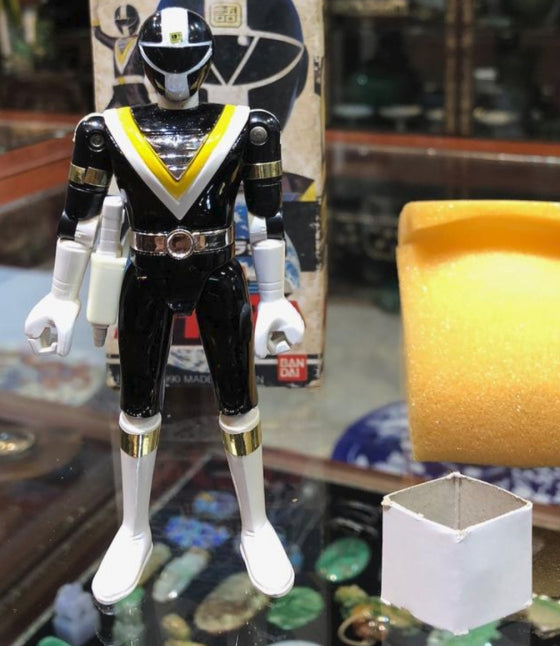 Popy Power Rangers Chikyuu Sentai Fiveman Chogokin Black Fighter Action Figure Used