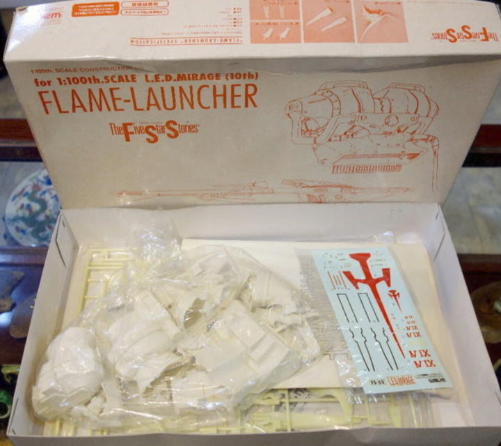 Wave 1/100 The Five Star Stories L.E.D. Mirage 10th Flame Launcher Cold Cast Model Kit Figure