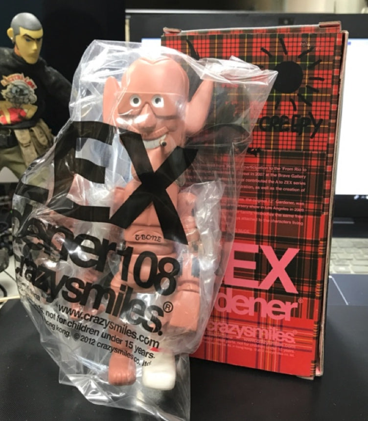 Crazysmiles 2012 Michael Lau gardener Zex 108 Pink Ver 6" Vinyl Figure