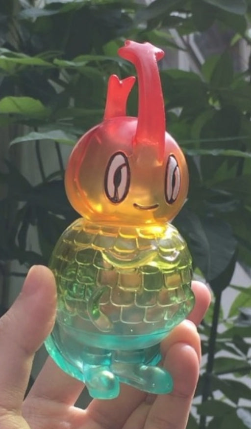 Rumbbell Makalele Clear Rainbow Ver Vinyl Figure