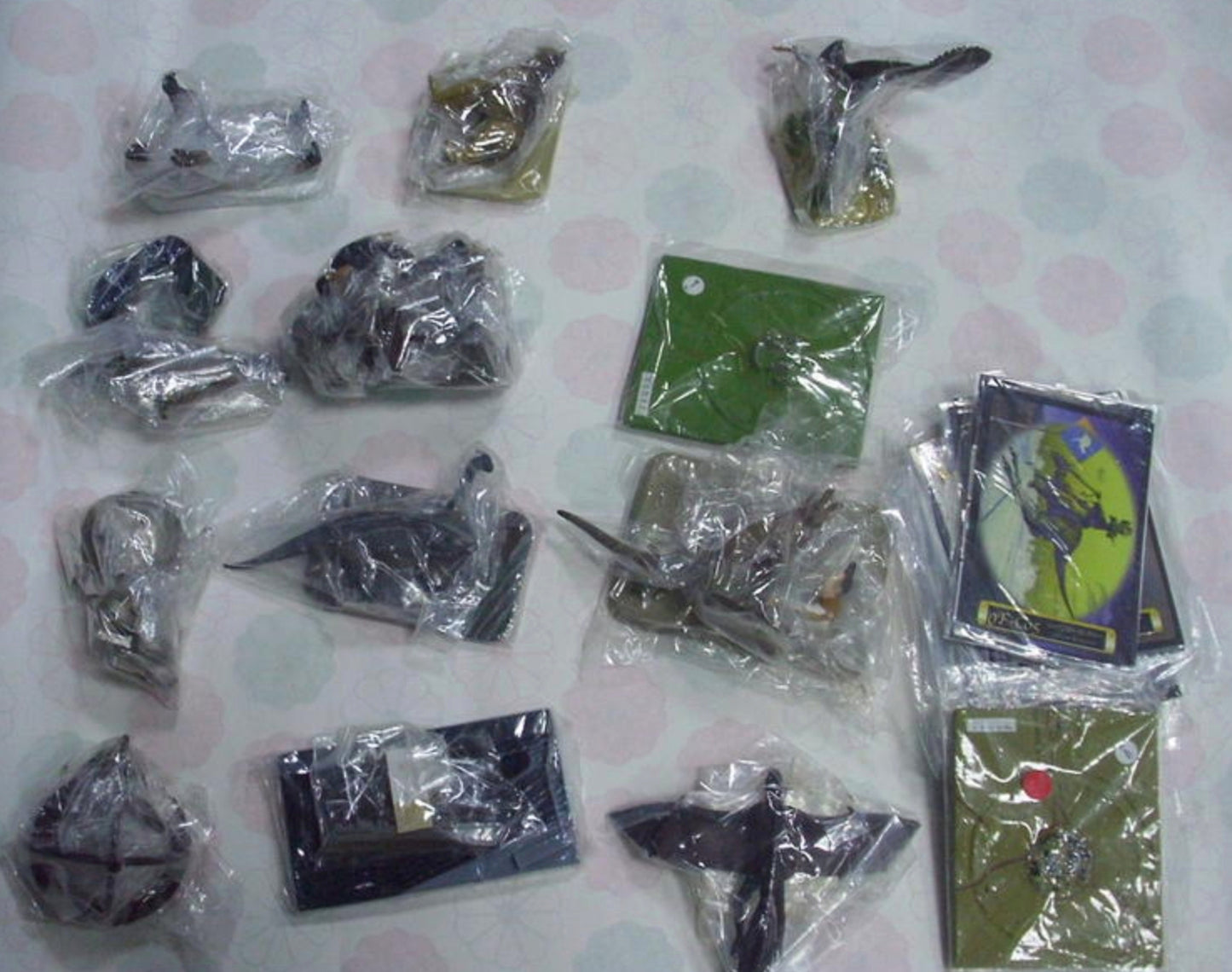 Medicom Toy The Great Mystery Museum DX Collection 12+1 Secret 13 Figure Set