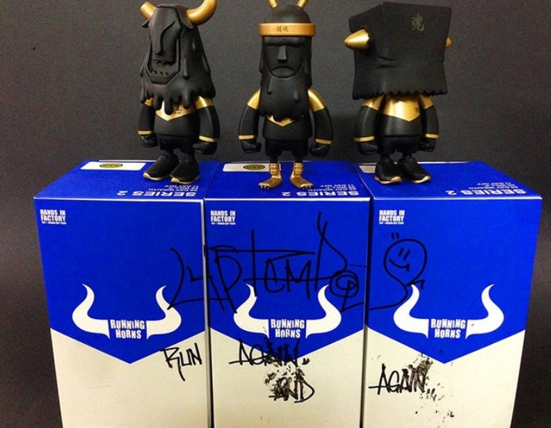 Hands in Factory 2014 UpTeMPO RocKOON Running Baby Horns Series 2 Day Off Wraith Wil.P Black Gold ver 3 7" Vinyl Figure Set