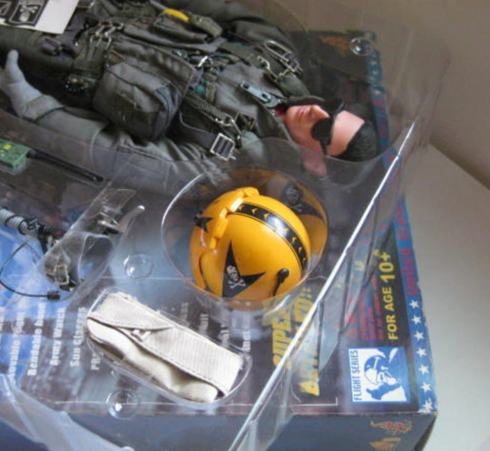 Hot Toys 1/6 12" U.S. Air Force Combat Aircrew Pilot White Ver Action Figure