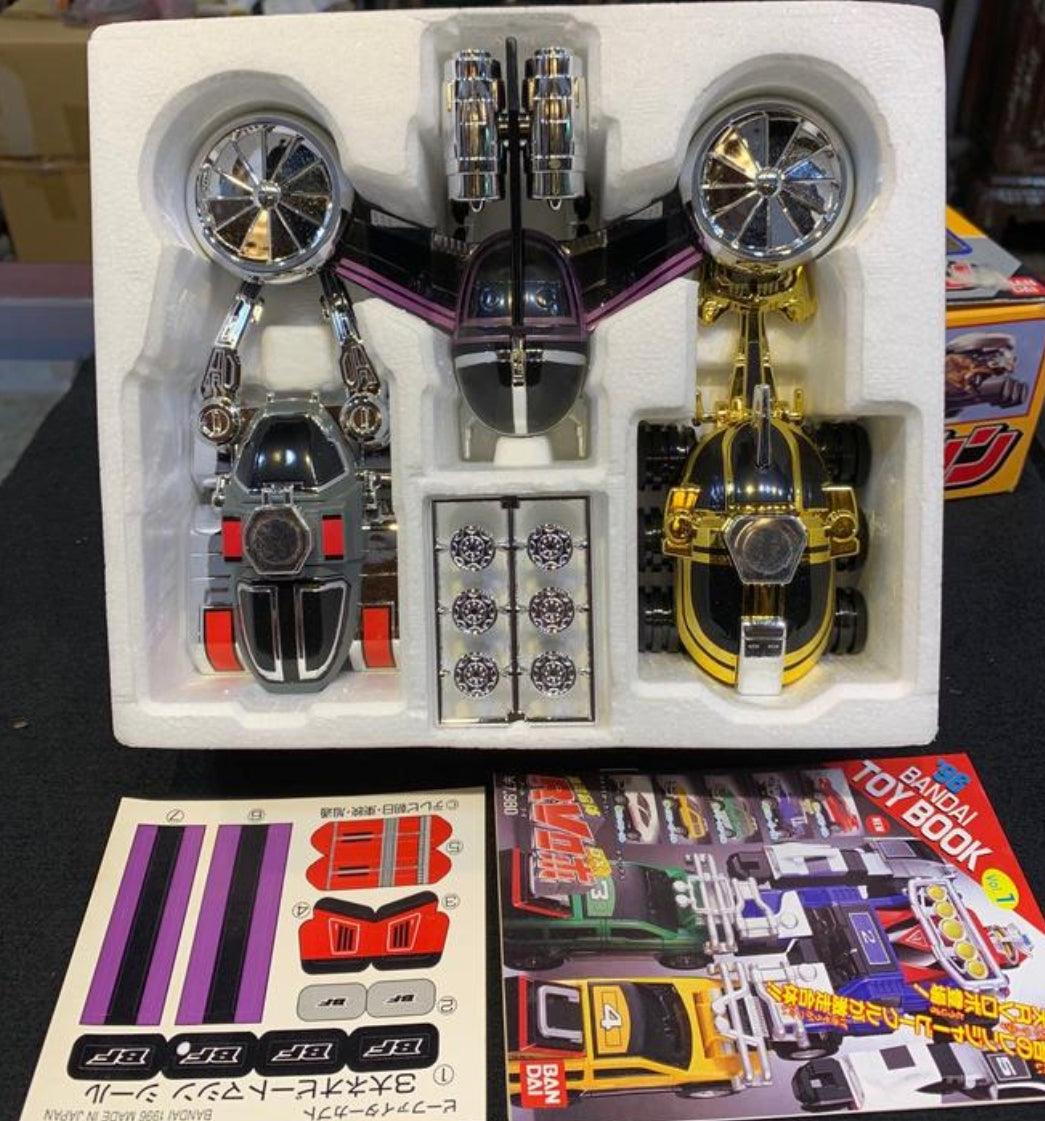 Bandai 1996 B-Fighter Kabuto Beetle Borgs Vehicle Trading Figure
