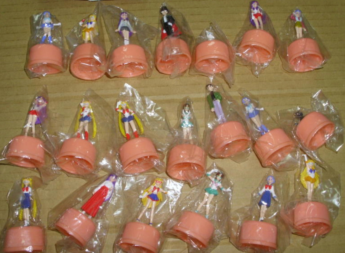Bandai Pretty Soldier Sailor Moon World Bottle Collection 20 Trading Figure Set
