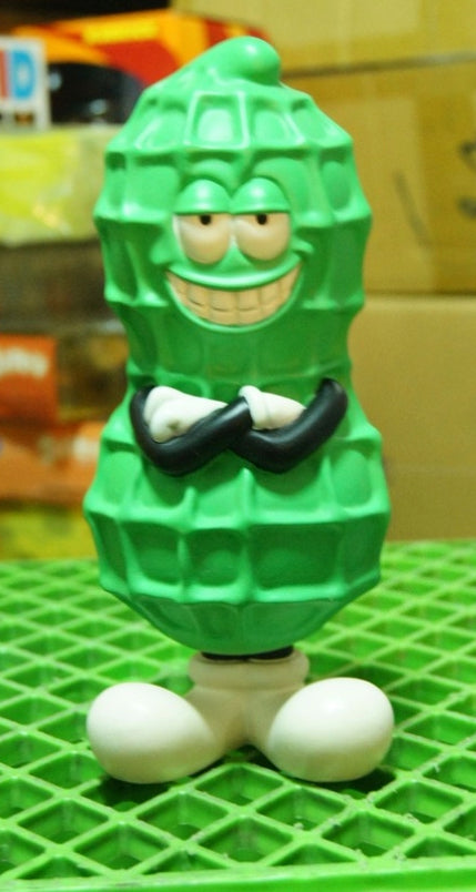 Shelterbank Peanut Justin Green ver 8" Vinyl Figure Used