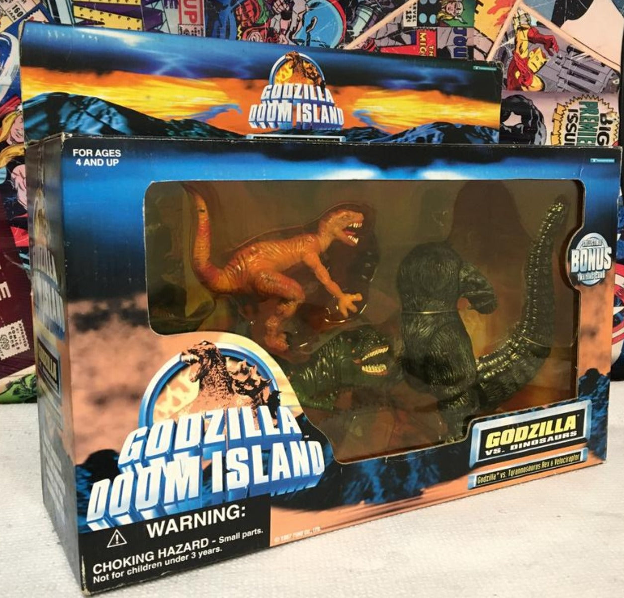 Trendmasters 1997 Godzilla Doom Island Godzilla vs Dinosaurs Figure