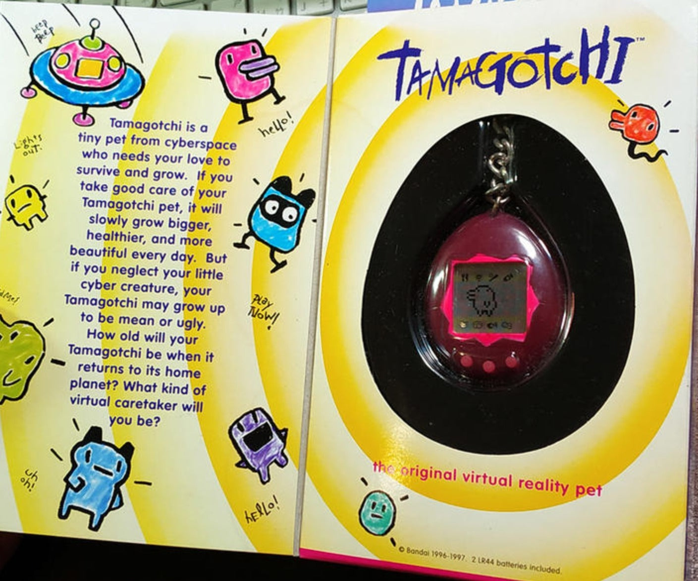 Bandai Tamagotchi Box ver LCD LSI Handheld Game Red ver