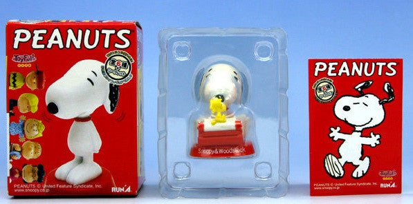 Run'a The Peanuts Snoopy Toyfull Bubble Head 6+1 Secret 7 Trading Collection Figure Set - Lavits Figure
- 2