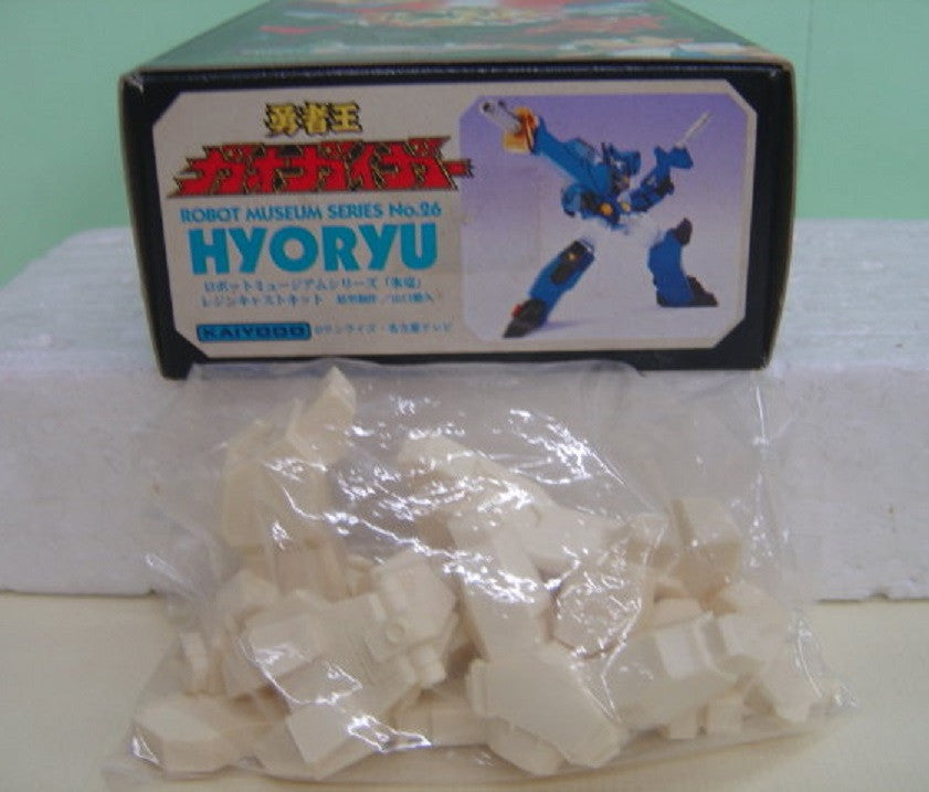 Kaiyodo Brave Sunrise Gaogaigar Robot Museum Series No RM 26 Hyoryu Cold Cast Model Kit Figure - Lavits Figure
- 1
