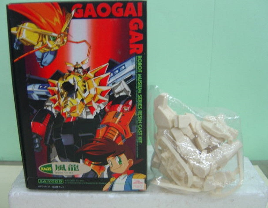 Kaiyodo Brave Sunrise Gaogaigar Robot Museum Series No RM 35 Furyu Cold Cast Model Kit Figure - Lavits Figure
- 2