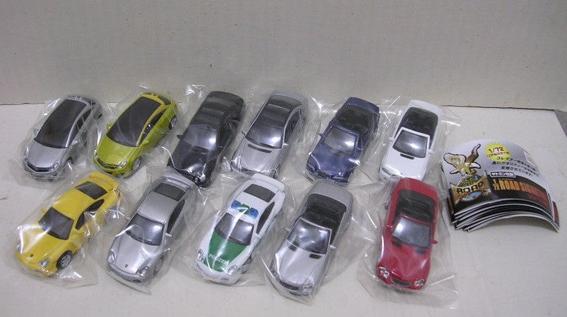 Koro Koro 1/72 Road Signature Gashapon 11 Trading Figure Set BMW Porsche Opel Mercedes Benz - Lavits Figure
- 2
