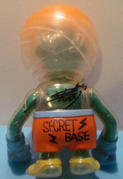 Secret Base 2009 Super7 Skull BxBxB Bagman Voodoo Fighter Ver 5" Vinyl Figure Signed - Lavits Figure
- 2