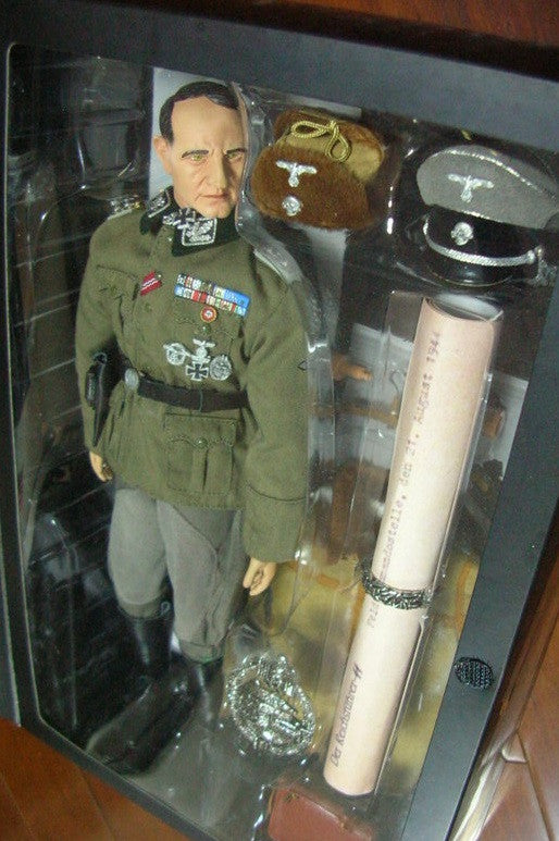 In The Past Toys ITPT 1/6 12" WWII German Panzer Division Action Figure Set - Lavits Figure
- 2