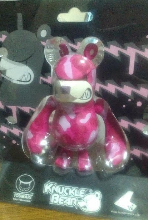 Wonderwall 2010 Touma Knuckle Bear Peace Bear Pink Ver. 6" Vinyl Figure - Lavits Figure
 - 2