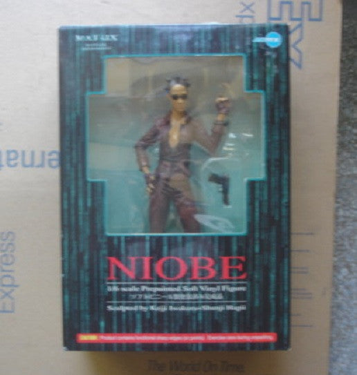 Kotobukiya Artfx 1/6 Matrix Reloaded Soft Vinyl Niobe Pvc Figure - Lavits Figure