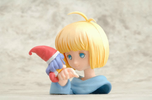 Epoch Tongari Boshi No Memole Crocus Mariel Mini Figure - Lavits Figure
- 1