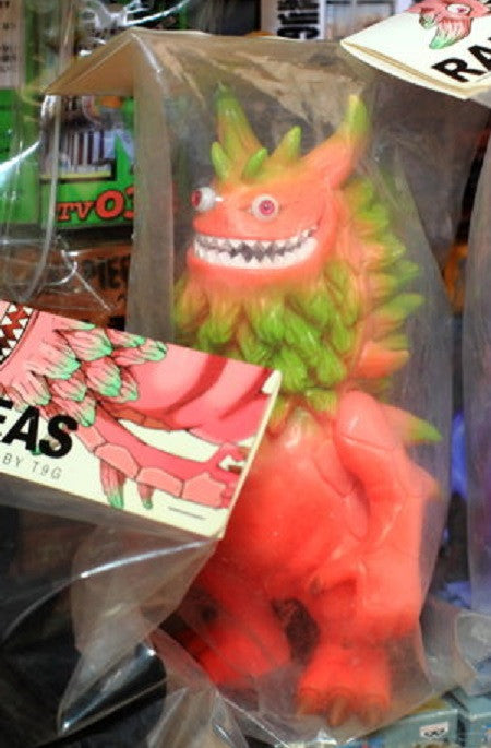 Intheyellow T9G Rangeas Kaiju Pink Ver. 7" Vinyl Figure - Lavits Figure
