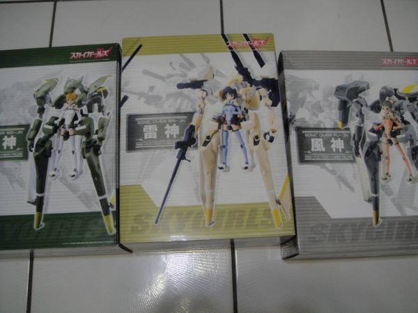 Freeing Sky Girls Sonic Diver Raijin Raijin Fuujin 3 Action Figure Set - Lavits Figure
- 1