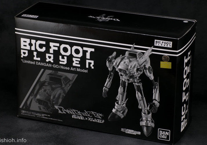 Bandai Robotech Macross Big Foot Player Dangan-Go Nose Art Model Action Figure Set - Lavits Figure
- 1