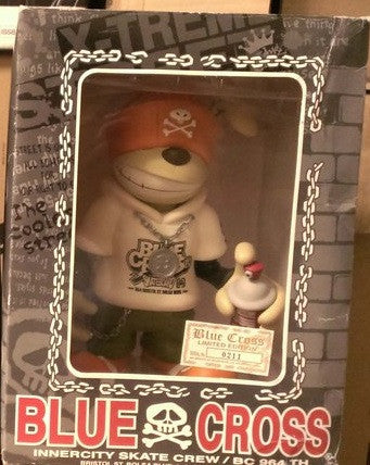 Toy2R 2006 Blue Cross Rabbit Logo Edition 8" Vinyl Figure - Lavits Figure
 - 2