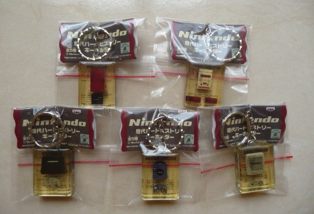 Banpresto Nintendo Famicom Console History Console Key Ring Chain Holder 5 Figure Set - Lavits Figure