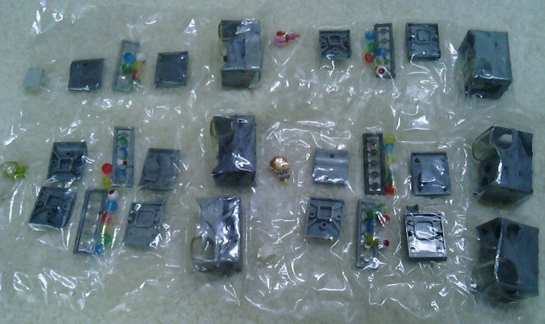 Bandai Gegege No Kitaro Gashapon 6 Mini Vending Machine Trading Figure Set - Lavits Figure
- 2