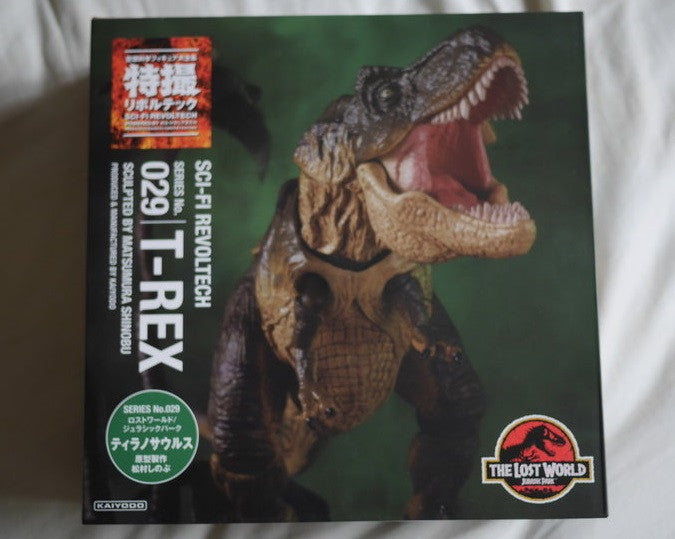 Kaiyodo Revoltech Sci-Fi 029 T-REX Tyrannosaurus Action Figure Set - Lavits Figure
- 3