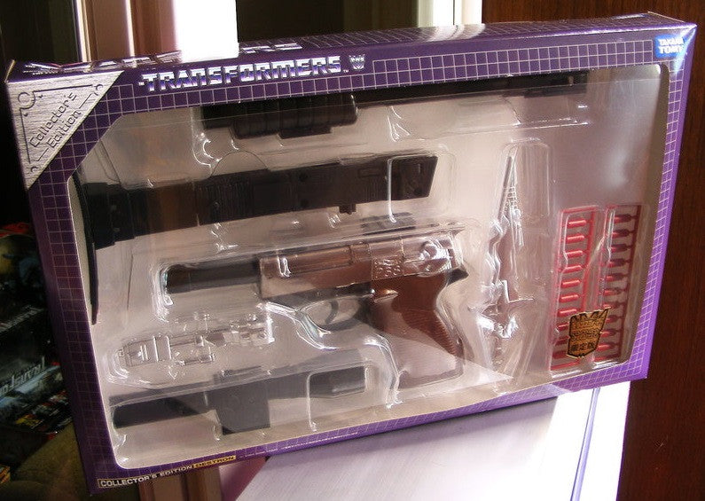 Takara Tomy Encore Transformers Collector's Edition Destron Black Megatron Action Figure Set - Lavits Figure
- 1
