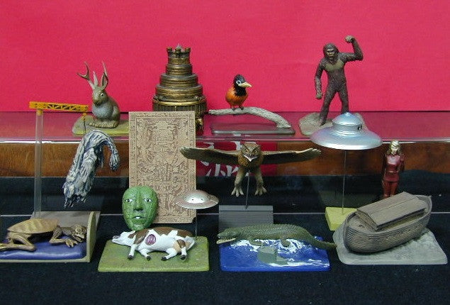Medicom Toys The Great Mystery Museum Collection Series 3 12 Trading Collection Figure Set - Lavits Figure
- 1