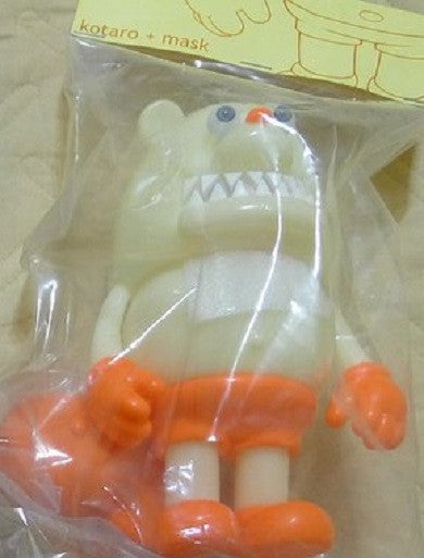 Silas 2009 T9G Kotaro Mask Design Festa Vol 30 GID Ver 8" Vinyl Figure - Lavits Figure
- 2