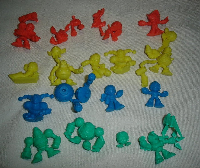 Bandai 1996 Megaman Rockman Gashapon 18 Mini Trading Collection Figure Set - Lavits Figure
- 1