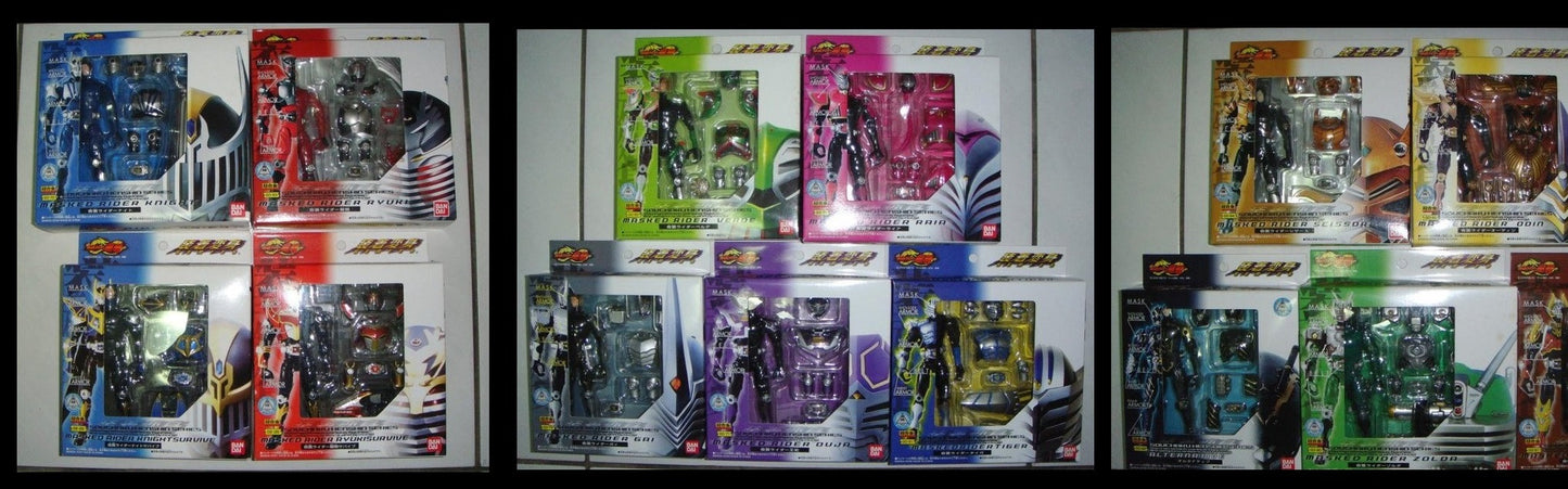 Bandai Chogokin Souchaku Henshin Series Kamen Masked Rider Ryuki 14 Action Figure Set - Lavits Figure
- 1