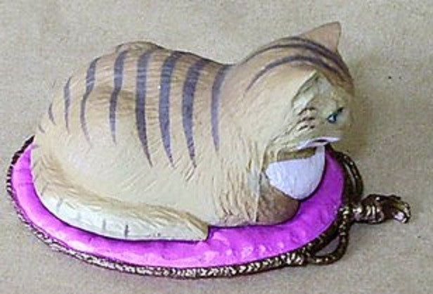 Kaiyodo Alice In Wonderland Alice's Tea Party Cheshire Cat Trading Collection Figure - Lavits Figure
- 2