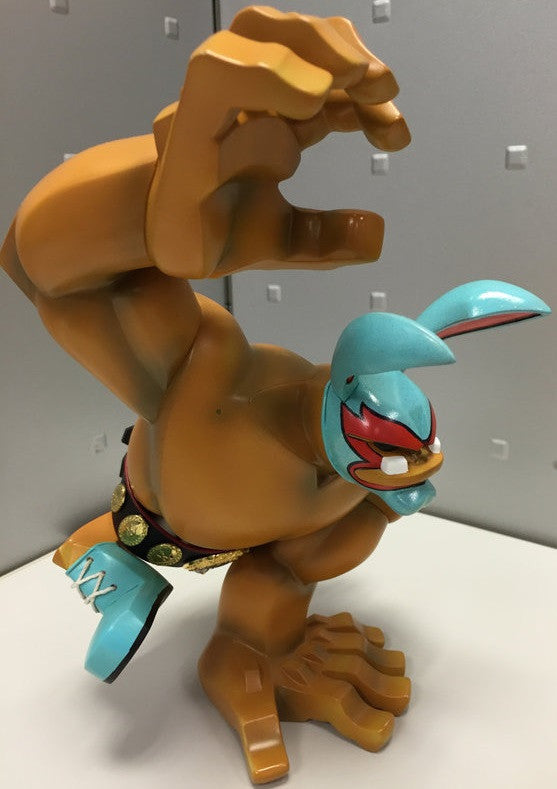 Coarsetoys Mark Landwehr Paw! Customized 3 Limited Kinnikuman 12" Vinyl Figure - Lavits Figure
- 2