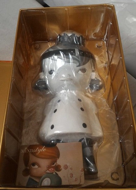 MINDstyle 2009 Kathie Olivas Two Faced Hazel Scavenge Monochrome Ver 9" Vinyl Figure - Lavits Figure