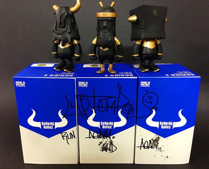 Hands in Factory 2013 UpTeMPO RocKOON Fire Running Horns Mighty FireHorn Ad.Vexx Black Ver 3 5" Vinyl Figure Set - Lavits Figure
 - 3