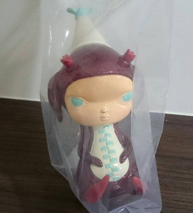 Kathie Olivas 2013 Tomenosuke Circus Posterus Yowohei Kaneko Mirock Toy Calliope Jackalope Wicked Clear Red Ver 7.5" Vinyl Figure - Lavits Figure
- 2
